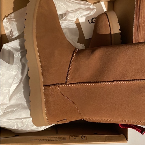 Chestnut Uggs woman - Picture 4 of 6